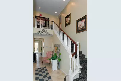 14911 Sunset Gardens Court, Victorville, CA 92394 - Photo 11