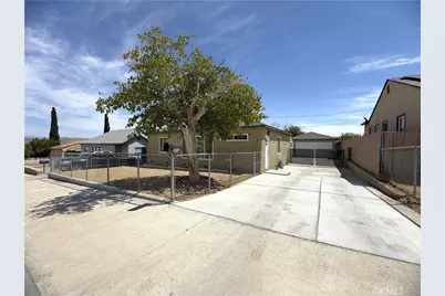 513 Mount Vernon Avenue, Barstow, CA 92311 - Photo 1