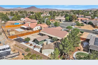 16412 Pauhaska, Apple Valley, CA 92307 - Photo 61