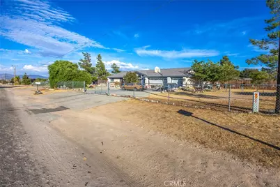 17821 Mauna Loa, Hesperia, CA 92345 - Photo 3