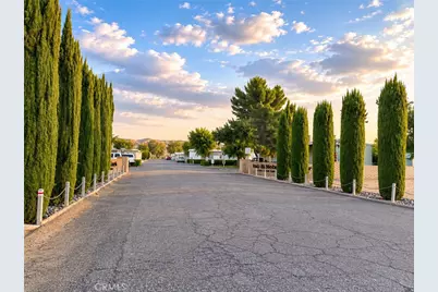 22601 Bear Valley Road #35, Apple Valley, CA 92340 - Photo 17