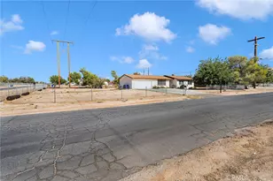10881 Sauk Rd, Apple Valley, CA 92308 - Photo 5