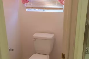 16034 Holly Brook Ln, Victorville, CA 92395 - Photo 31