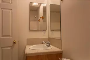 16034 Holly Brook Ln, Victorville, CA 92395 - Photo 21