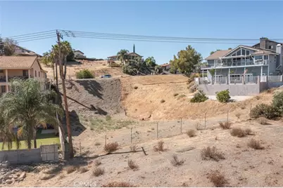 35302101 Vacation Drive, Canyon Lake, CA 92587 - Photo 13