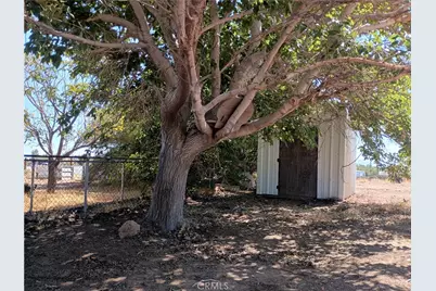 7139 Amestoy Road, Oak Hills, CA 92344 - Photo 23