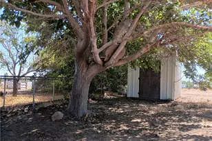7139 Amestoy Rd, Oak Hills, CA 92344 - Photo 25