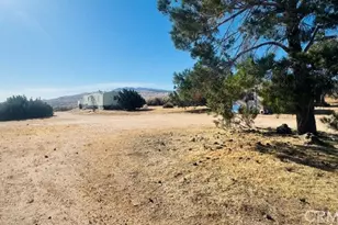 23936 Outpost Rd, Apple Valley, CA 92308 - Photo 17