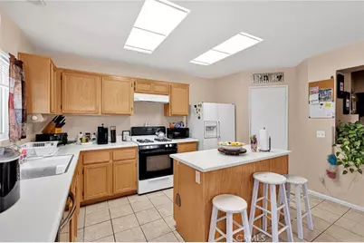 11963 Pepperwood, Victorville, CA 92392 - Photo 13