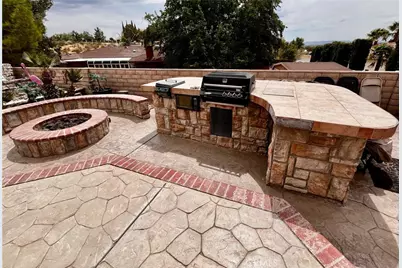 20055 Waco Court, Apple Valley, CA 92308 - Photo 11