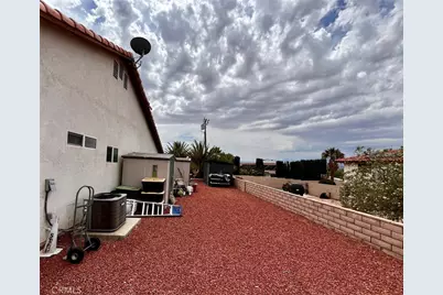 20055 Waco Court, Apple Valley, CA 92308 - Photo 23