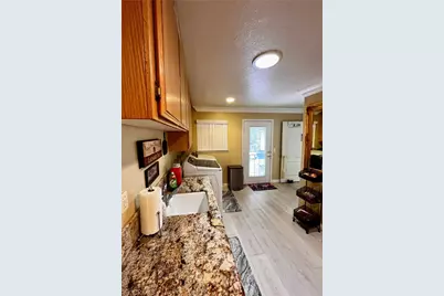 20055 Waco Court, Apple Valley, CA 92308 - Photo 47