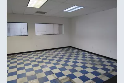 15372 Bonanza, Victorville, CA 92392 - Photo 11