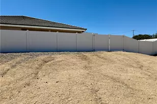 5826 Casita, Oak Hills, CA 92344 - Photo 33