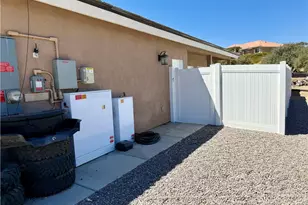 5826 Casita, Oak Hills, CA 92344 - Photo 23