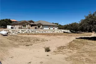 5826 Casita, Oak Hills, CA 92344 - Photo 3
