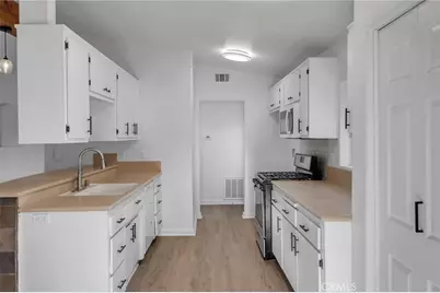 17983 Pitache Street, Hesperia, CA 92345 - Photo 13