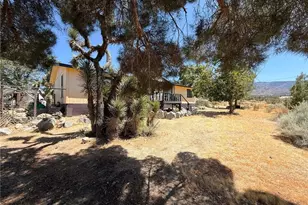 10623 1&2 Desert View, Pinon Hills, CA 92372 - Photo 17
