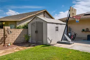 12950 Rolling Ridge Dr, Victorville, CA 92395 - Photo 33