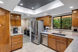 12950 Rolling Ridge Dr, Victorville, CA 92395 - Photo 15