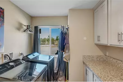 11374 Desert View, Pinon Hills, CA 92372 - Photo 23