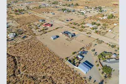 11374 Desert View, Pinon Hills, CA 92372 - Photo 41