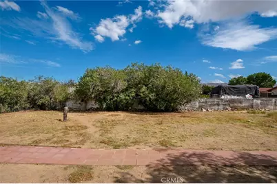 8283 Langdon, Hesperia, CA 92345 - Photo 31