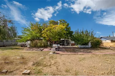 8283 Langdon, Hesperia, CA 92345 - Photo 33