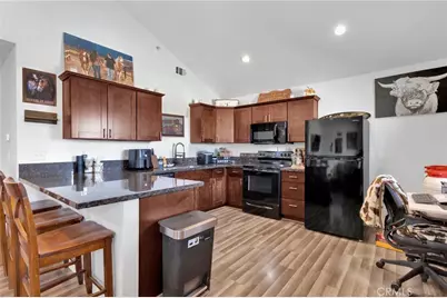 9145 Marco, Victorville, CA 92392 - Photo 5
