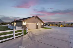 10525 Sage St, Oak Hills, CA 92344 - Photo 23