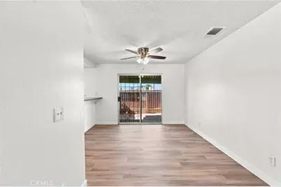 21011 Sioux Road, Apple Valley, CA 92308 - Photo 7