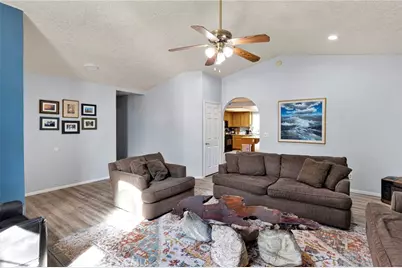 8951 Avocado, Hesperia, CA 92345 - Photo 11