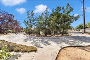 8951 Avocado, Hesperia, CA 92345 - Photo 49