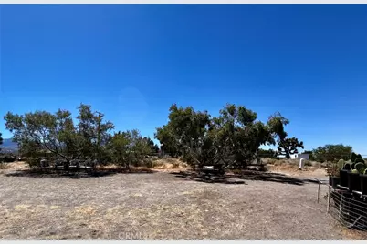 3875 Rancho, Phelan, CA 92371 - Photo 19