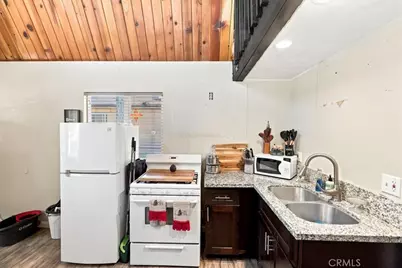 550 Pine Lane, Sugarloaf, CA 92386 - Photo 7