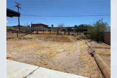 25515 Cheryle, Barstow, CA 92311 - Photo 5