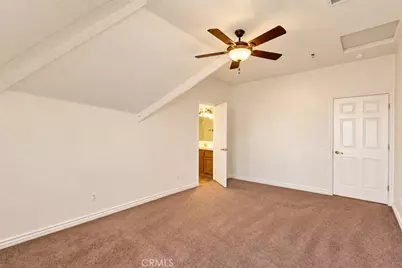 8250 Cataba, Oak Hills, CA 92344 - Photo 37