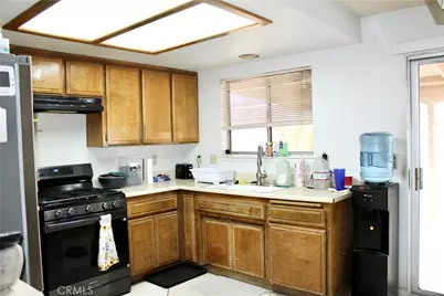 951 Chateau Way, Barstow, CA 92311 - Photo 5