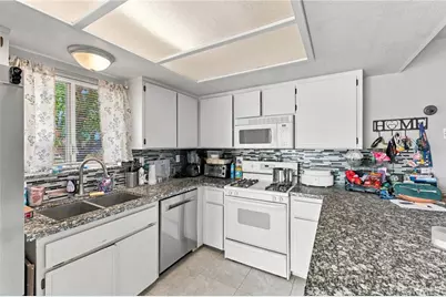 22889 Anoka, Apple Valley, CA 92308 - Photo 5