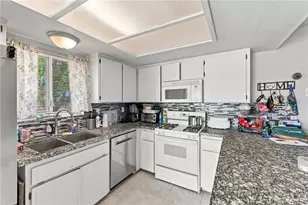 22889 Anoka, Apple Valley, CA 92308 - Photo 5