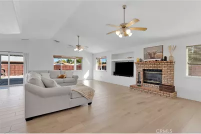 20463 Majestic Drive, Apple Valley, CA 92308 - Photo 19