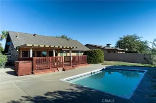 15560 Elmwood Dr, Victorville, CA 92395 - Photo 3