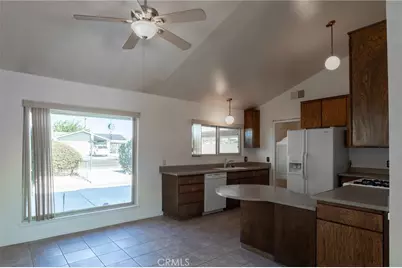 15560 Elmwood Drive, Victorville, CA 92395 - Photo 9