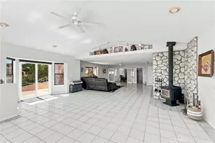 8384 Highland Ct, Oak Hills, CA 92344 - Photo 17