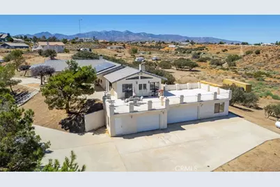 8384 Highland Court, Oak Hills, CA 92344 - Photo 45