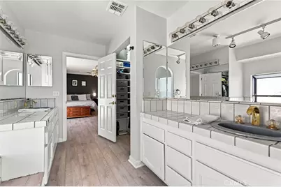 8384 Highland Court, Oak Hills, CA 92344 - Photo 25
