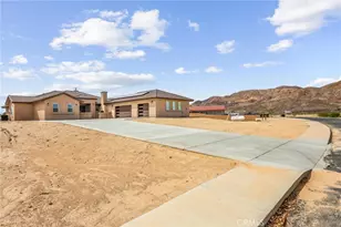 39581 Mountain View, Newberry Springs, CA 92365 - Photo 59