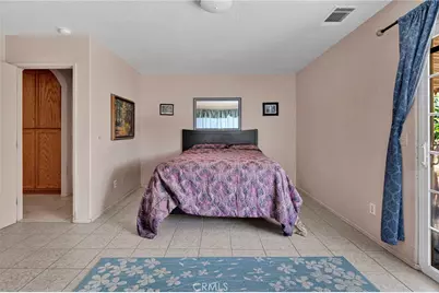 16165 Pine, Hesperia, CA 92345 - Photo 31