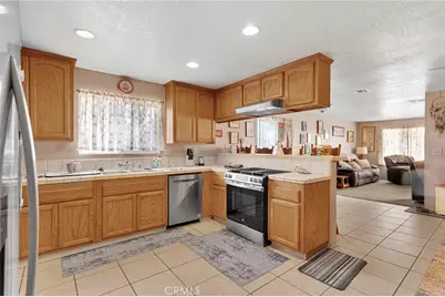 16165 Pine, Hesperia, CA 92345 - Photo 13