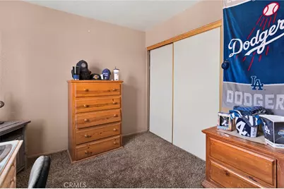 16165 Pine, Hesperia, CA 92345 - Photo 19